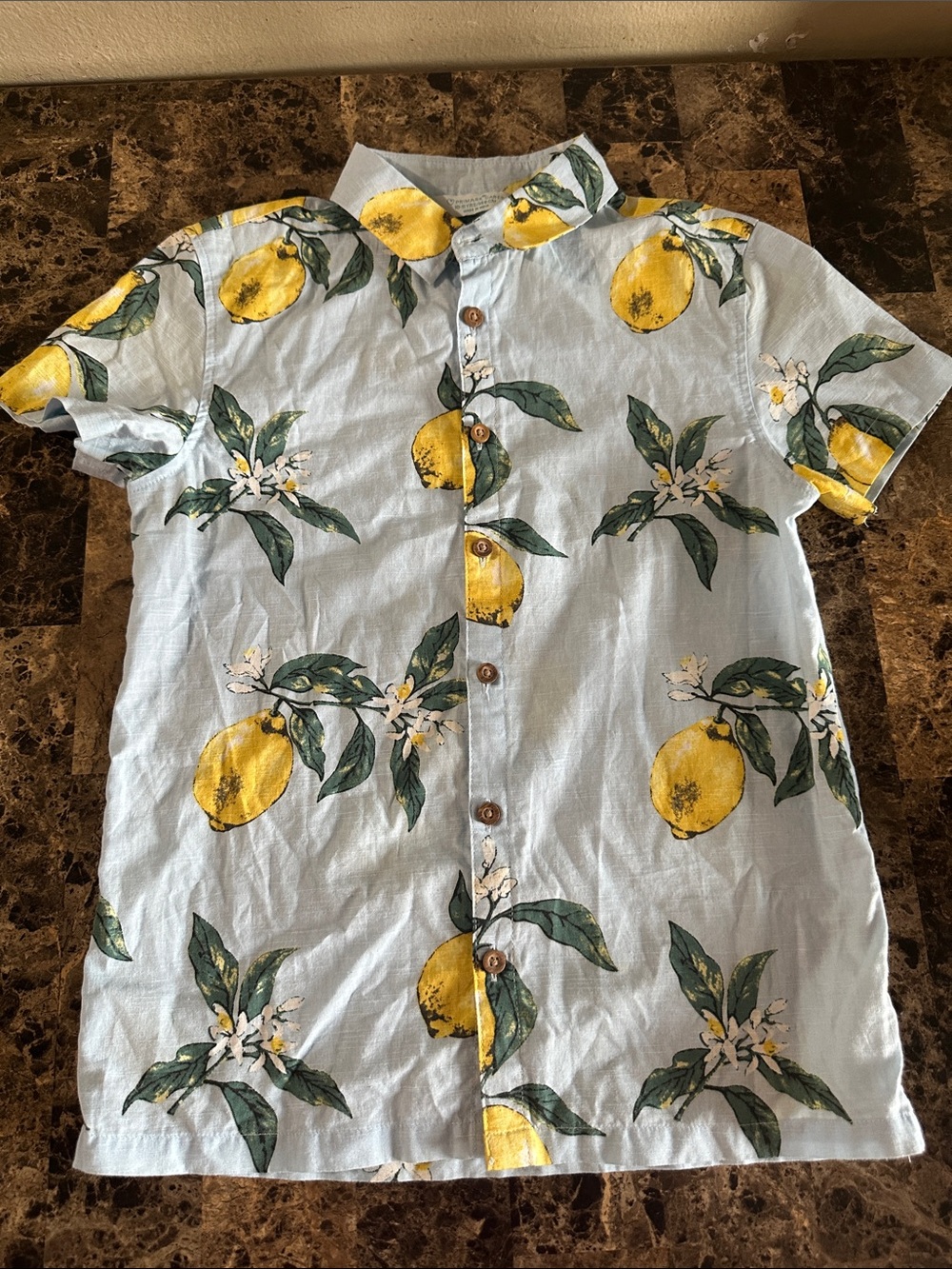 Primark Light Blue Short-Sleeve Lemon Print Button-Down Shirt 100% organic cotto